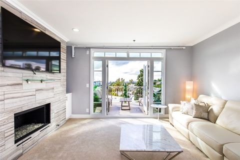 2222 N Beachwood Drive 415 Los Angeles CA 90068