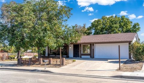 A home in Lake Elsinore