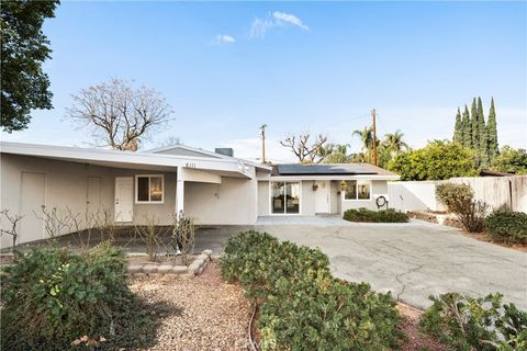 A home in Reseda