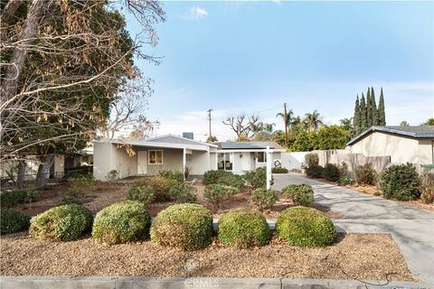 A home in Reseda