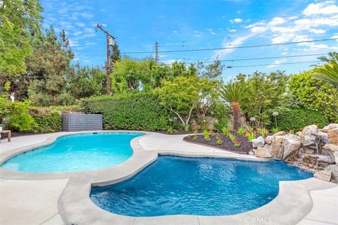 A home in North Tustin