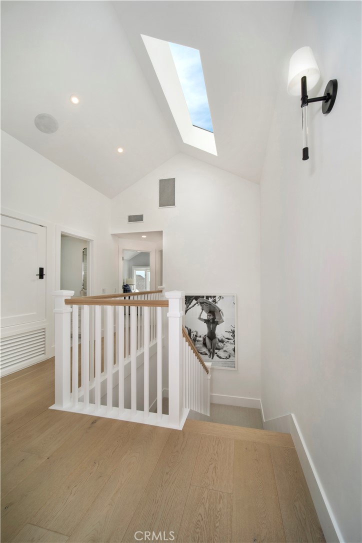 Corona del Mar South of PCH (CDMS) - Residential