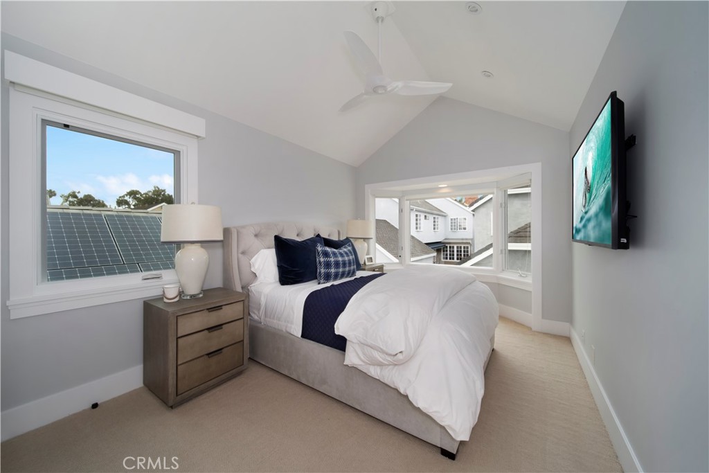 Corona del Mar South of PCH (CDMS) - Residential