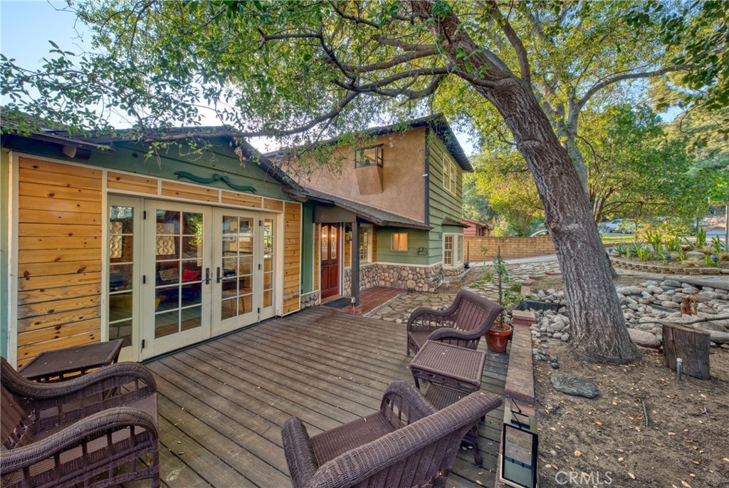 240 Churchill Glen
