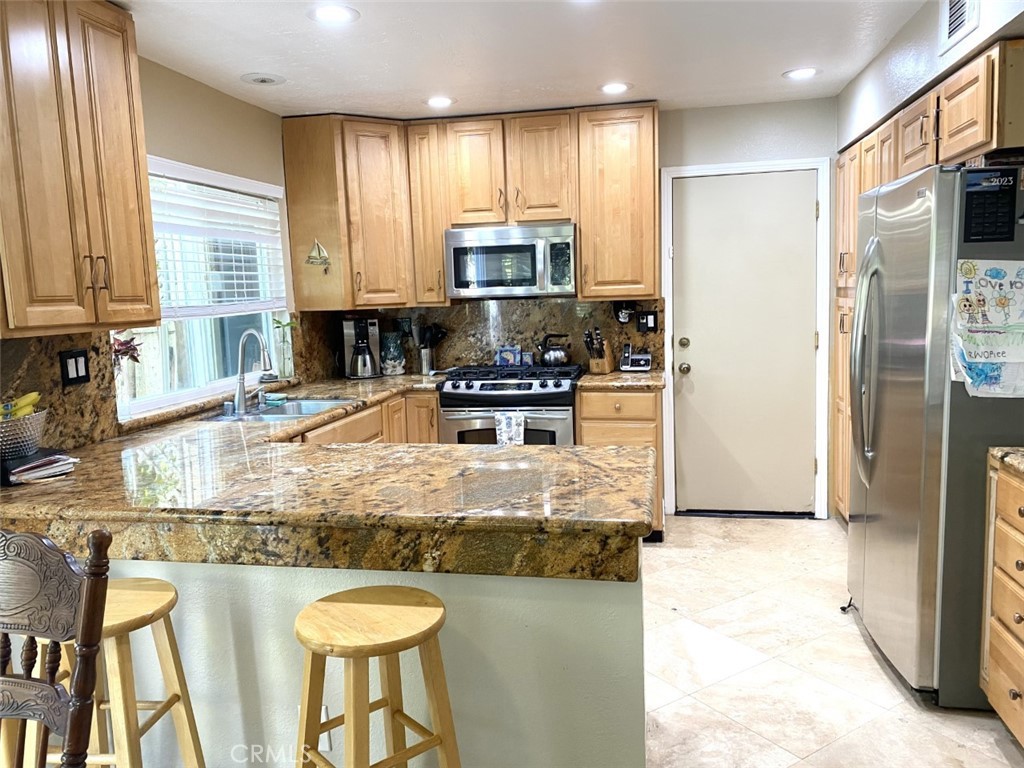10 White Pelican Lane