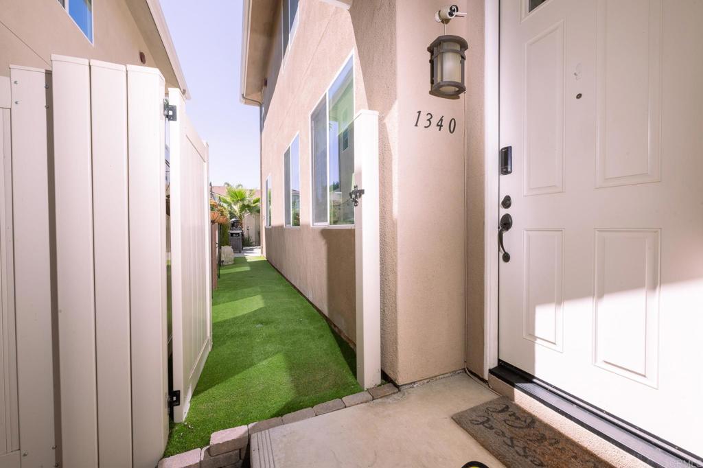 Photo 25 of 27 of 1340 Shoshone Falls Drive townhome