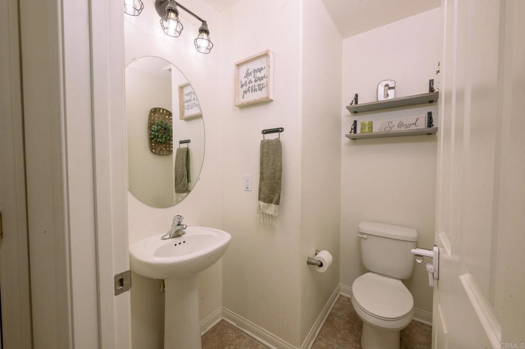 Photo 11 of 27 of 1340 Shoshone Falls Drive townhome