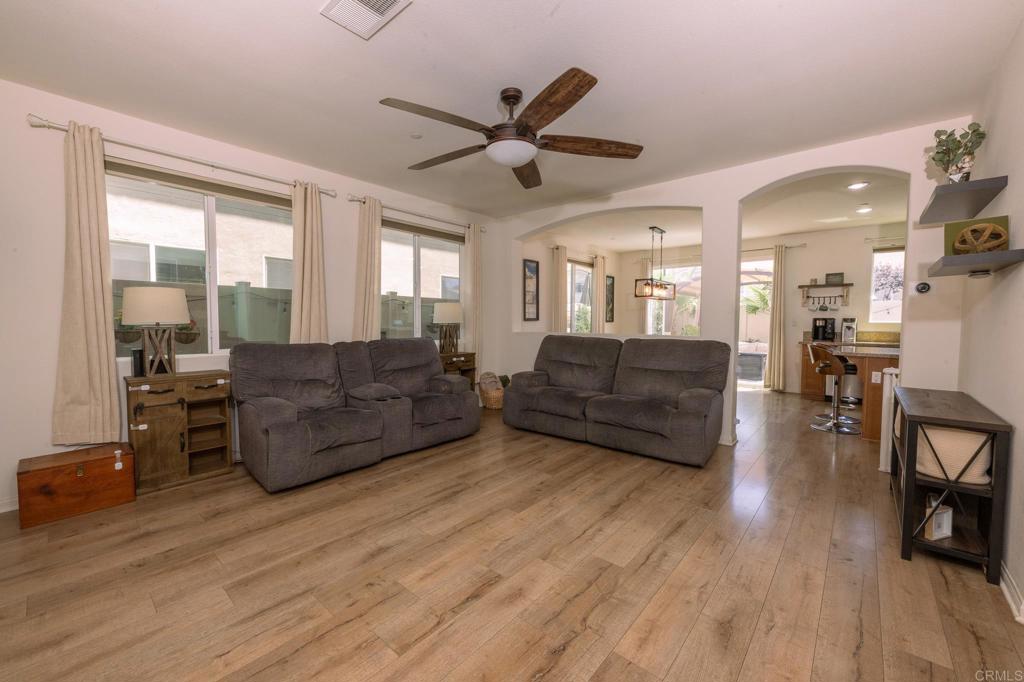 Photo 8 of 27 of 1340 Shoshone Falls Drive townhome
