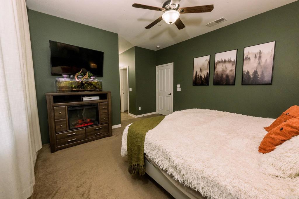 Photo 14 of 27 of 1340 Shoshone Falls Drive townhome