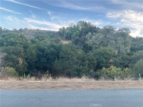 Photo of 0 S Skyline Dr Drive, Thousand Oaks, CA 91361 (MLS # PW24235911)