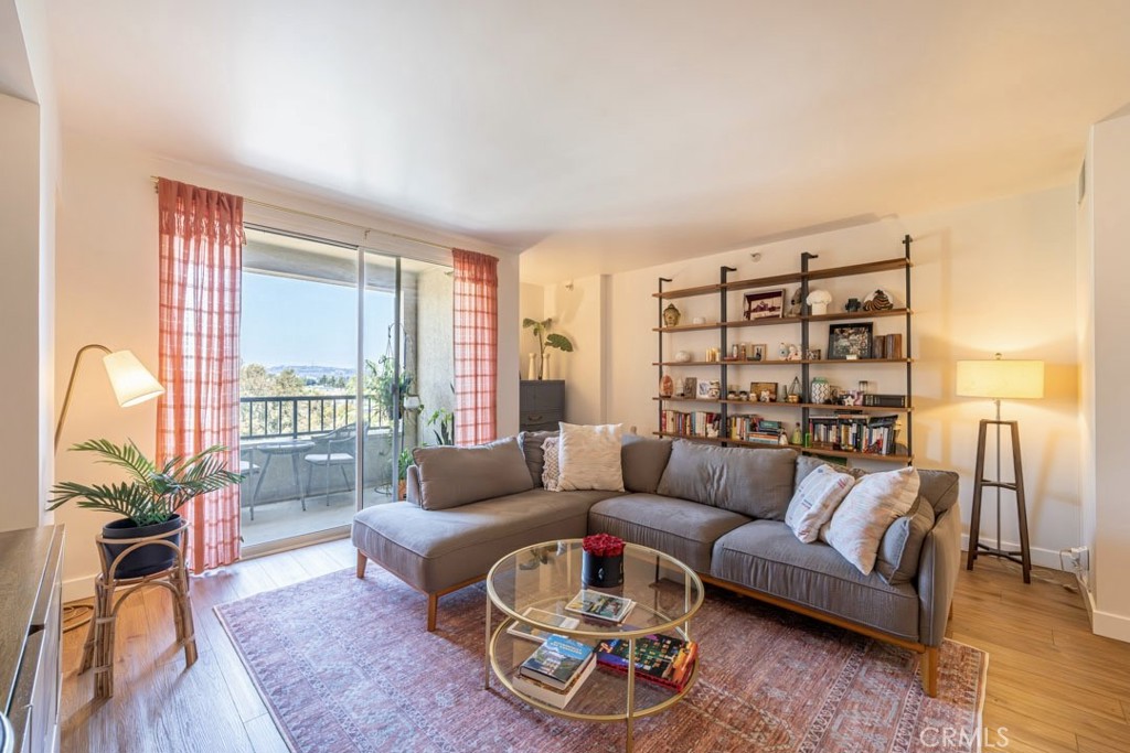 850 E Ocean Boulevard 613