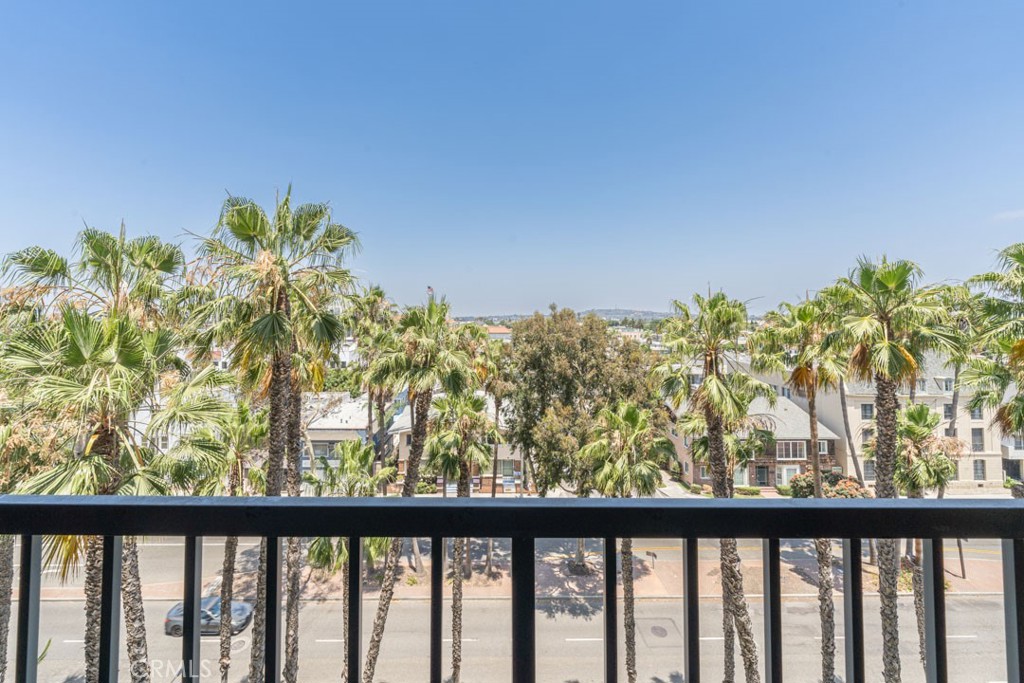 850 E Ocean Boulevard 613