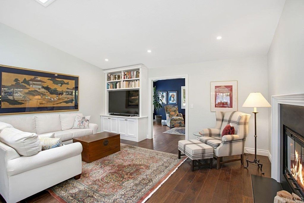 listing image 130723935954390109851
