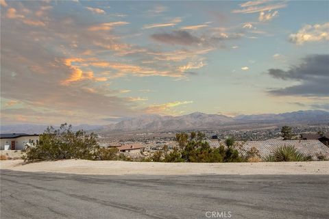 Photo of 999 Mandarin Road, Yucca Valley, CA 92284 (MLS # JT24207302) Photo of 999 Mandarin Road, Yucca Valley, CA 92284 (MLS # JT24207302)