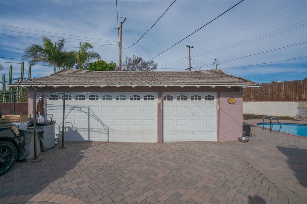 listing image 130722614024159175917