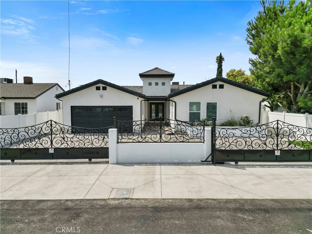 View Van Nuys, CA 91405 house