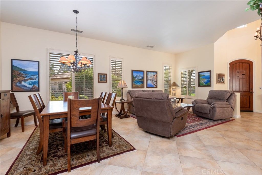 listing image 130726311110762303157