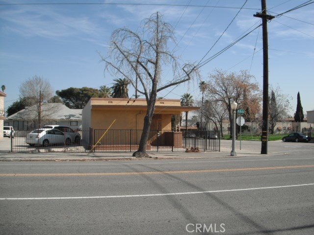 805 N D St Street