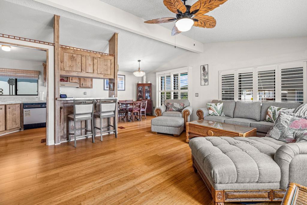 212 Mockingbird Lane