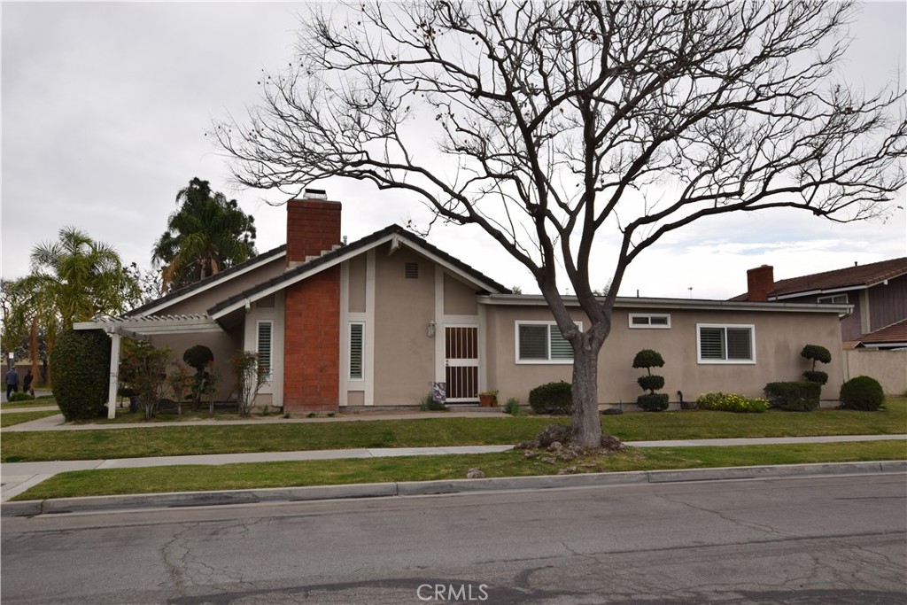 - - Residential Lease