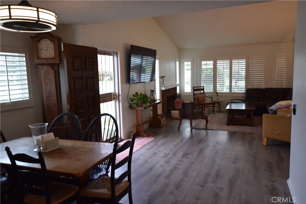 - - Residential Lease