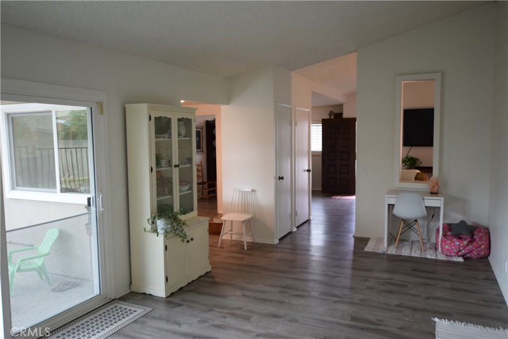 - - Residential Lease