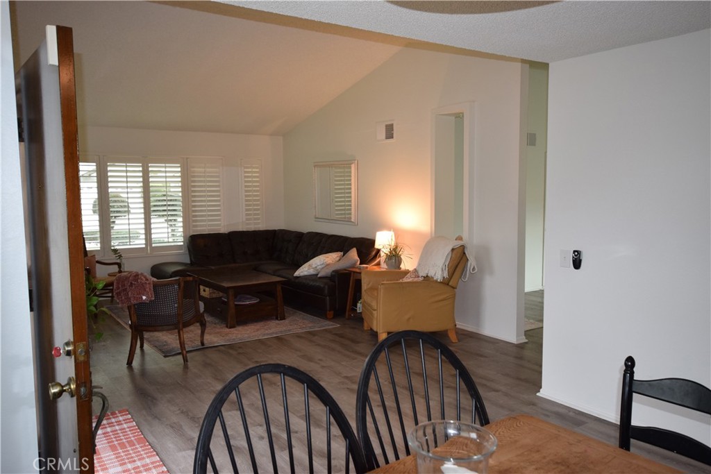 - - Residential Lease