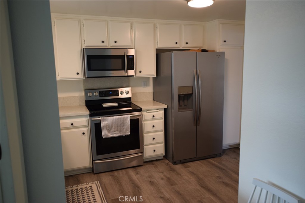 - - Residential Lease