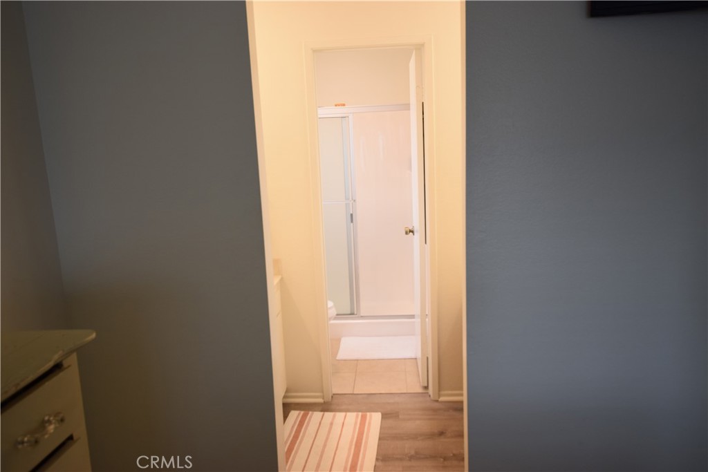 - - Residential Lease