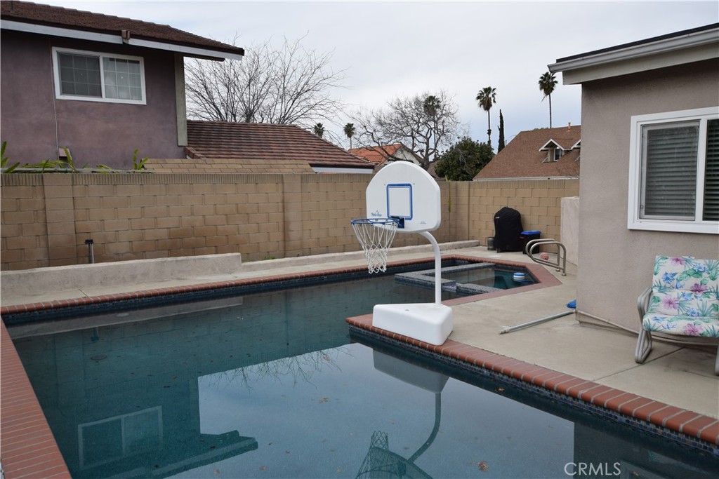 - - Residential Lease