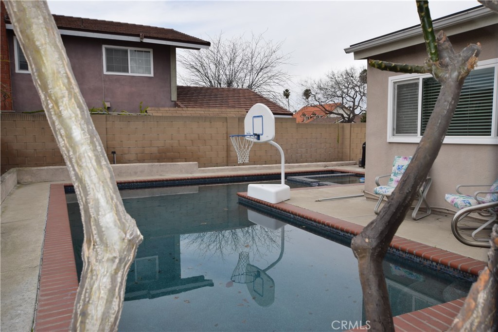 - - Residential Lease