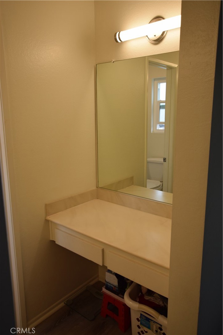 - - Residential Lease