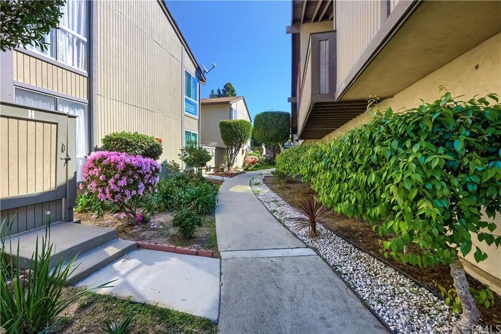listing image 130724344310135165717