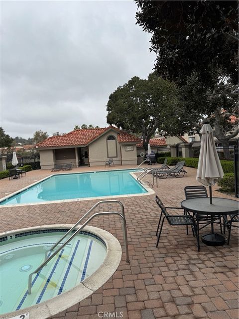 listing image 44