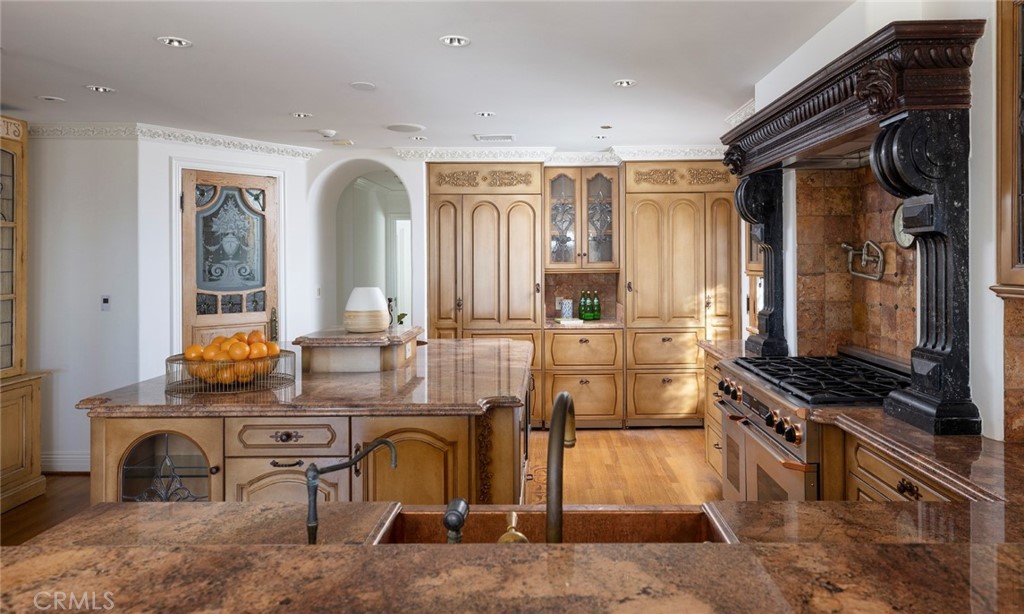 ,Custom - Residential