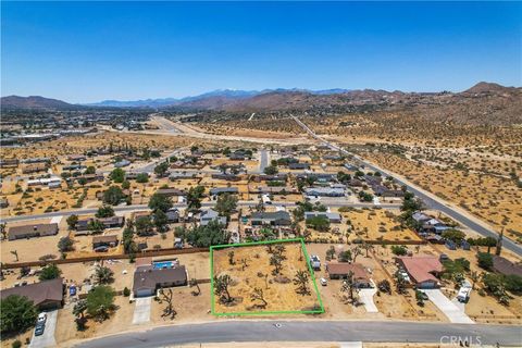 Photo of 6560 Prescott Avenue, Yucca Valley, CA 92284 (MLS # TR25036135)