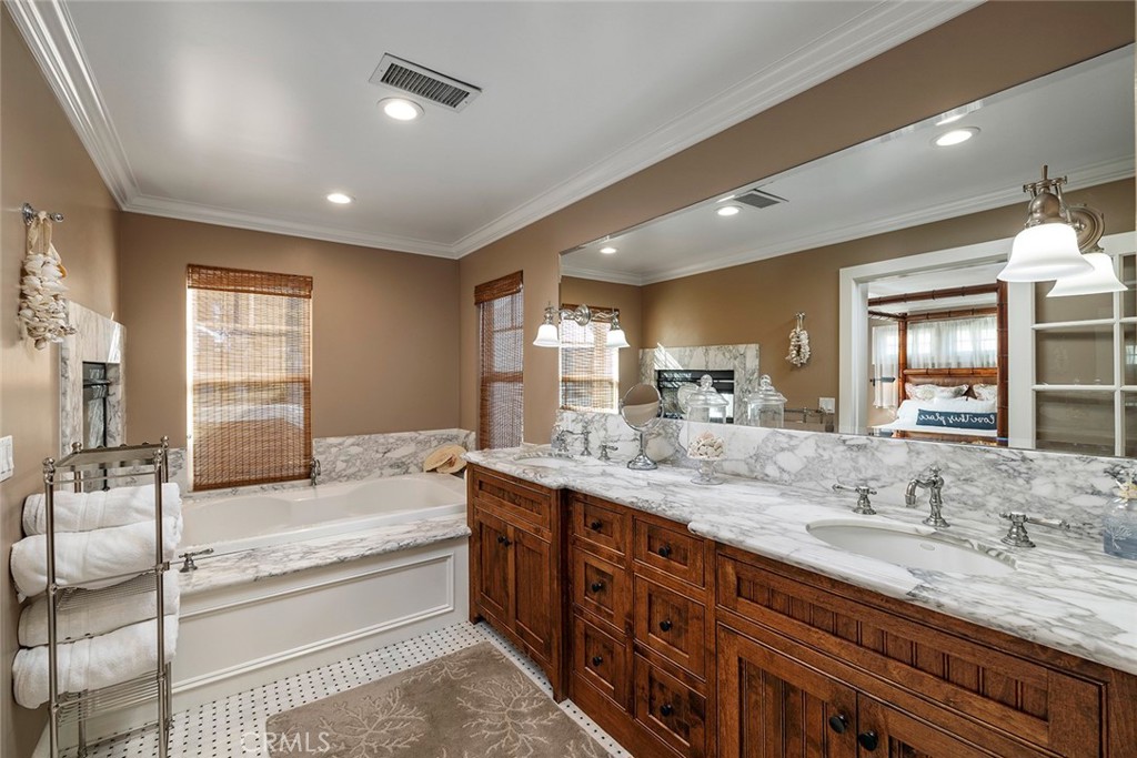 Balboa Island - Main Island (BALM) - Residential