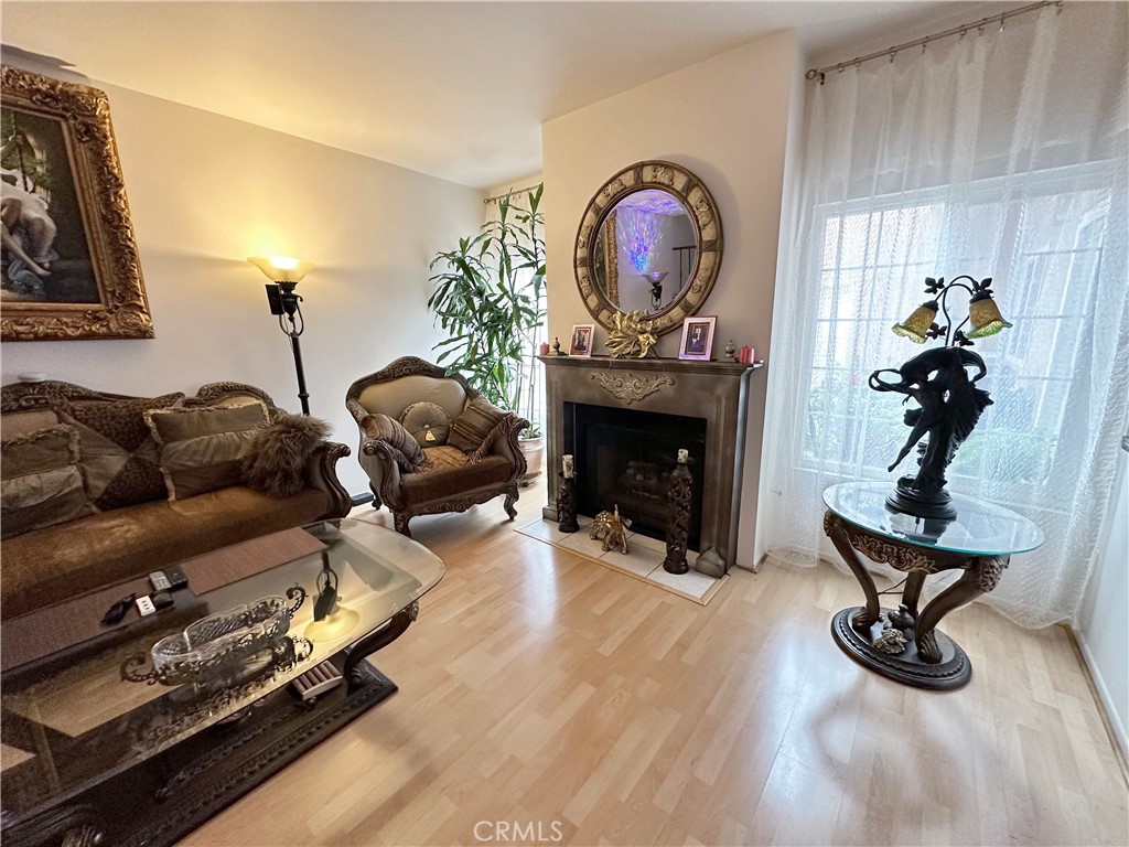 Properties 2 7615 Glade Avenue 106