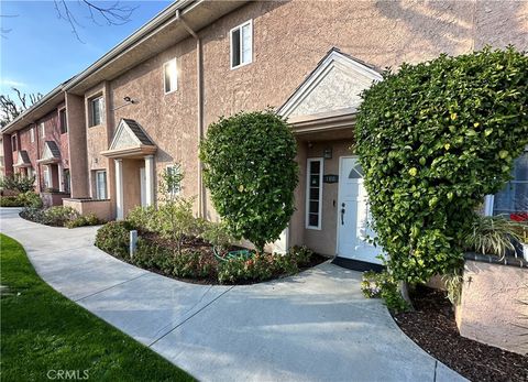 7615 Glade Avenue 106 Canoga Park CA 91304