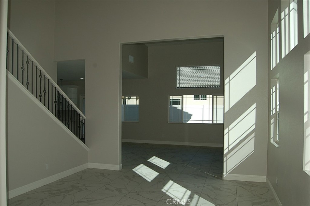 2937 2935 Date Street 1