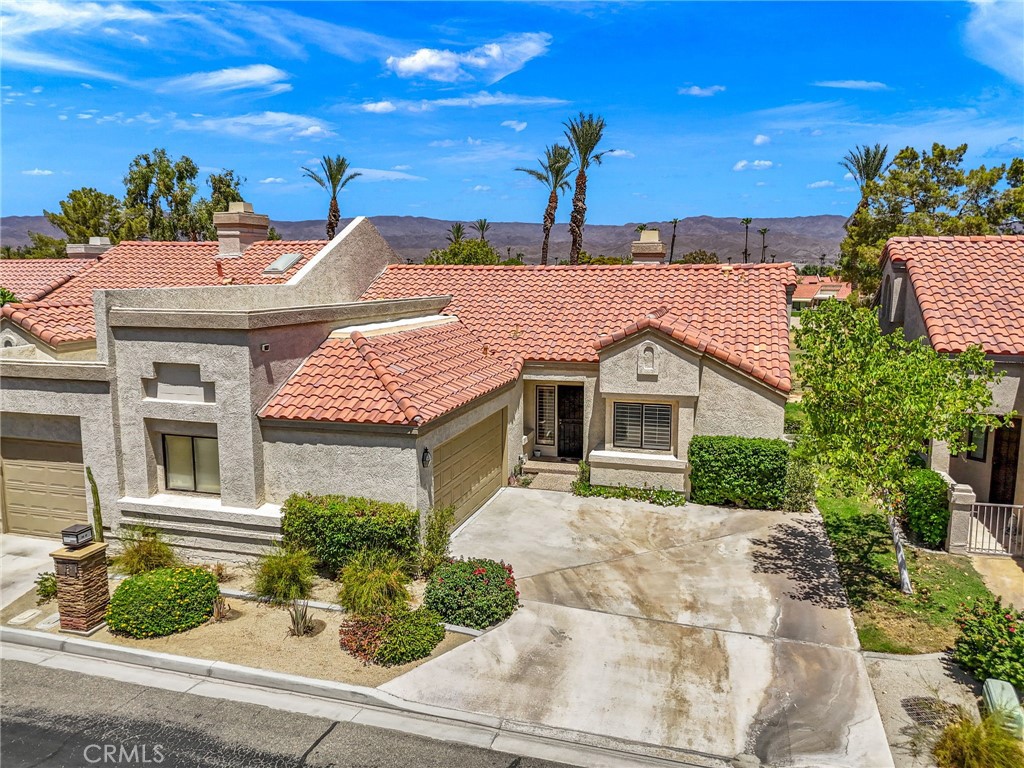 View Palm Desert, CA 92211 condo