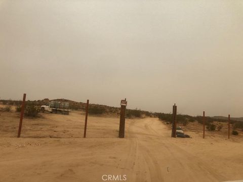 Photo of 0 VERANO DR, El Mirage, CA 92301 (MLS # DW21213666)