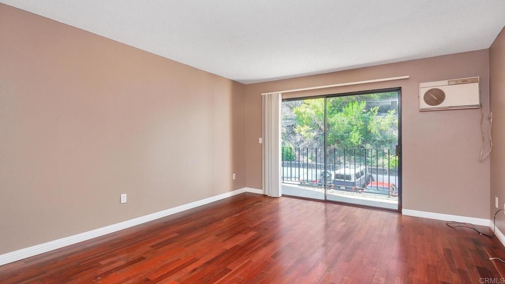 listing image 130725271253519164901