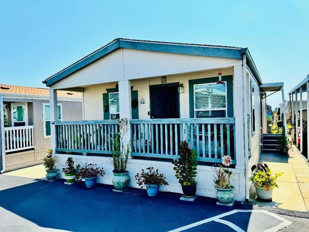 View Chula Vista, CA 91911 mobile home
