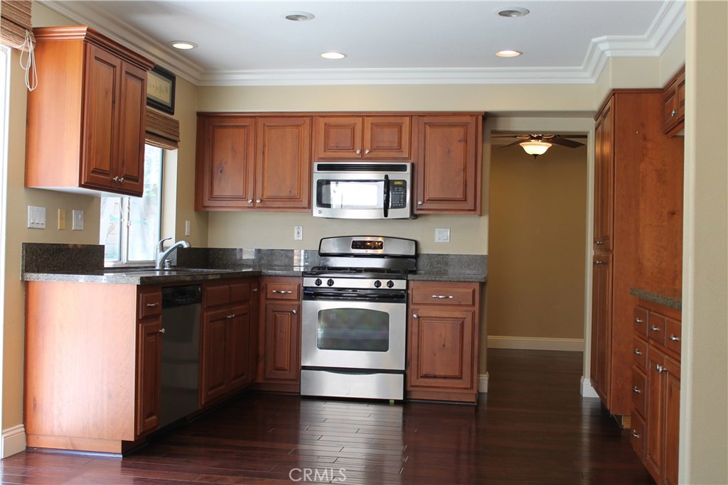 California Crest (CACR) - Residential Lease