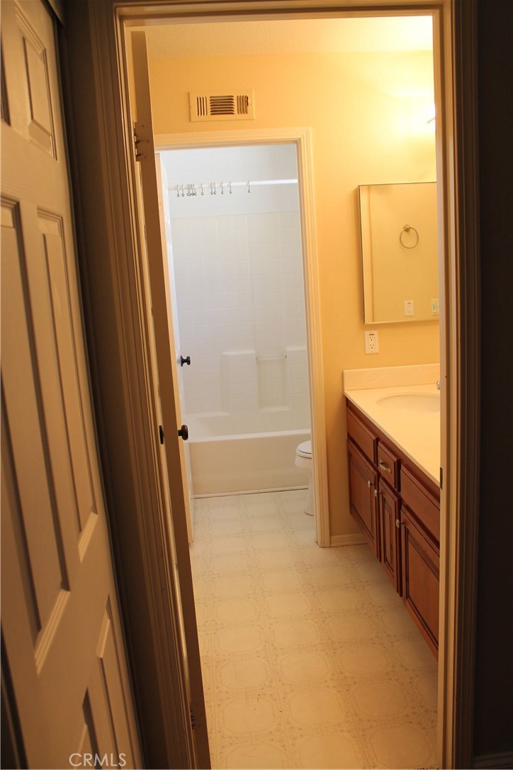 California Crest (CACR) - Residential Lease