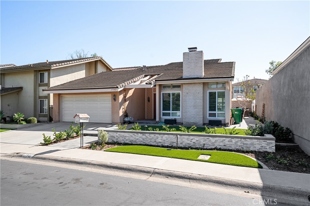 17542 Cottonwood