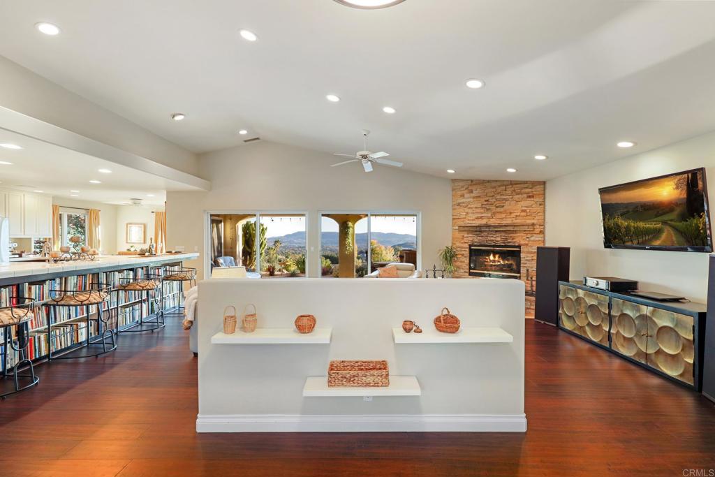 15696 Villa Sierra Lane