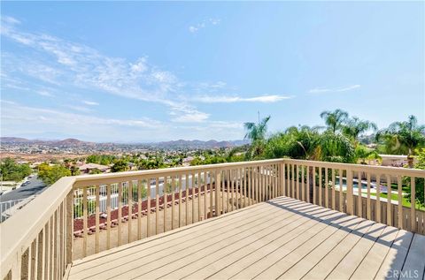 A home in Lake Elsinore