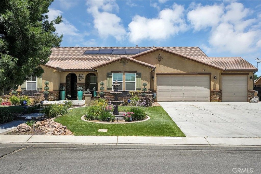 listing image 130727408731753843232